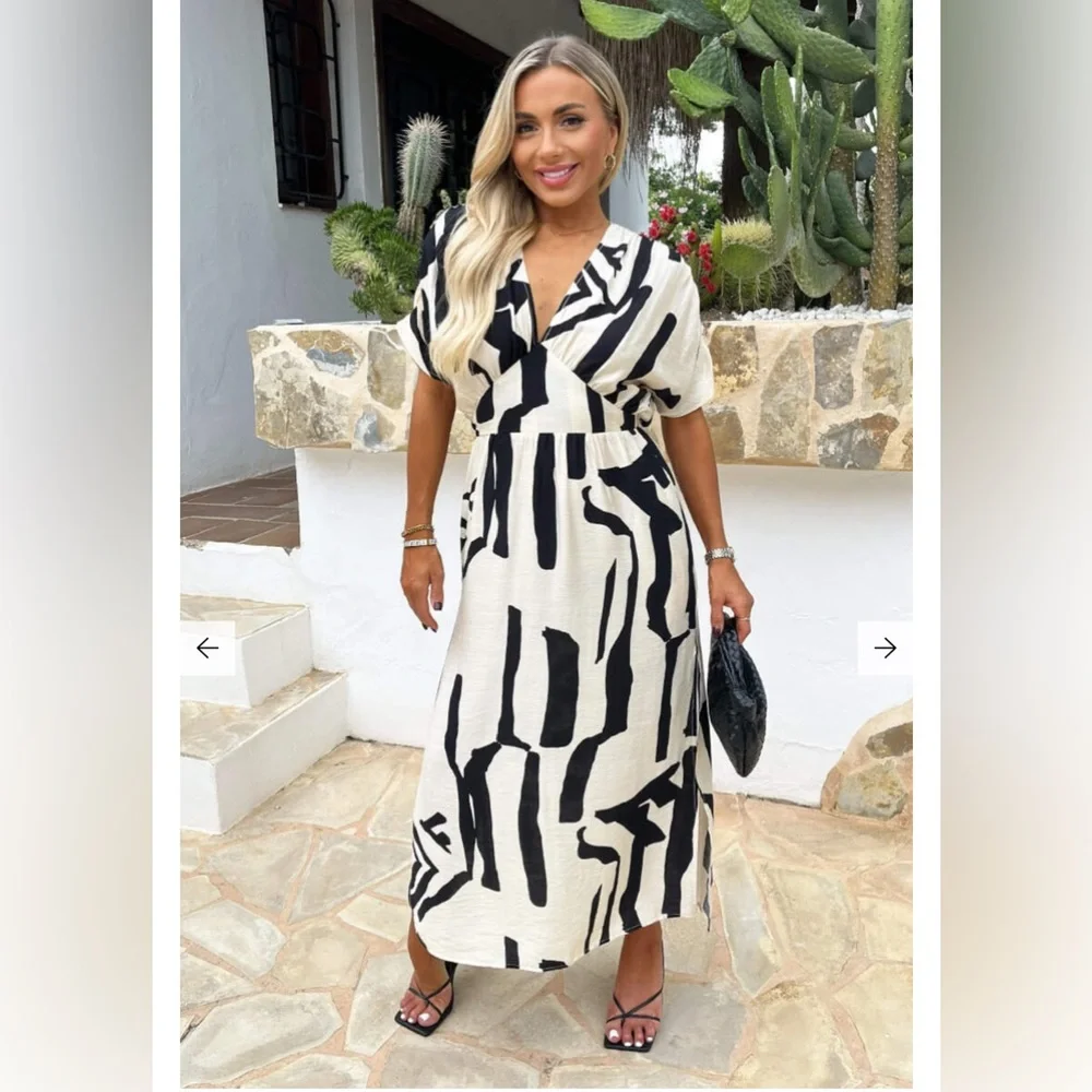 NEW Black and White Abstract Dress! - Picture 1 of 3